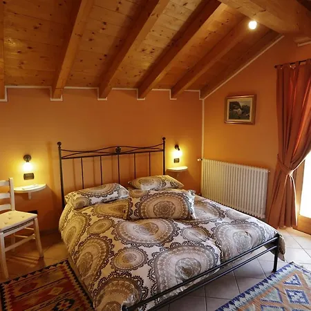 Casale Fe-wo - Con Vista Lägenhet