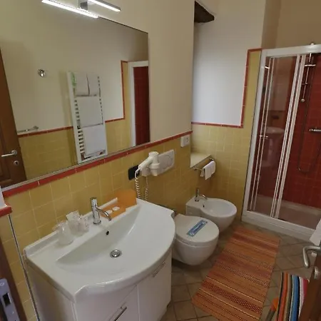 Apartment Casale Fe-Wo - Appartamenti Con Vista Lago Cannero Riviera